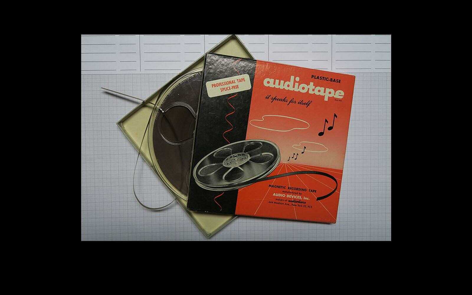 "magnetic recording tape" - Magnetband für Tonaufnahmen, 1959 © Wikimedia Commons