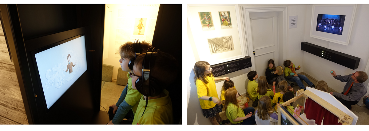 Eröffnung der Jahresausstellung 2024 Zwei Bilder mit Kindern in gelben T-Shirts, die in der Ausstellung auf dem Boden sitzen und einen Film schauen (Bild 1) und einem Museumsmitarbeiter zuhören (Bild 2)