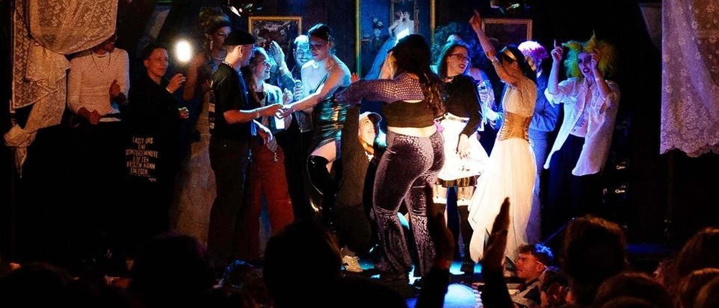 Kombüse Party © Sergei Frost