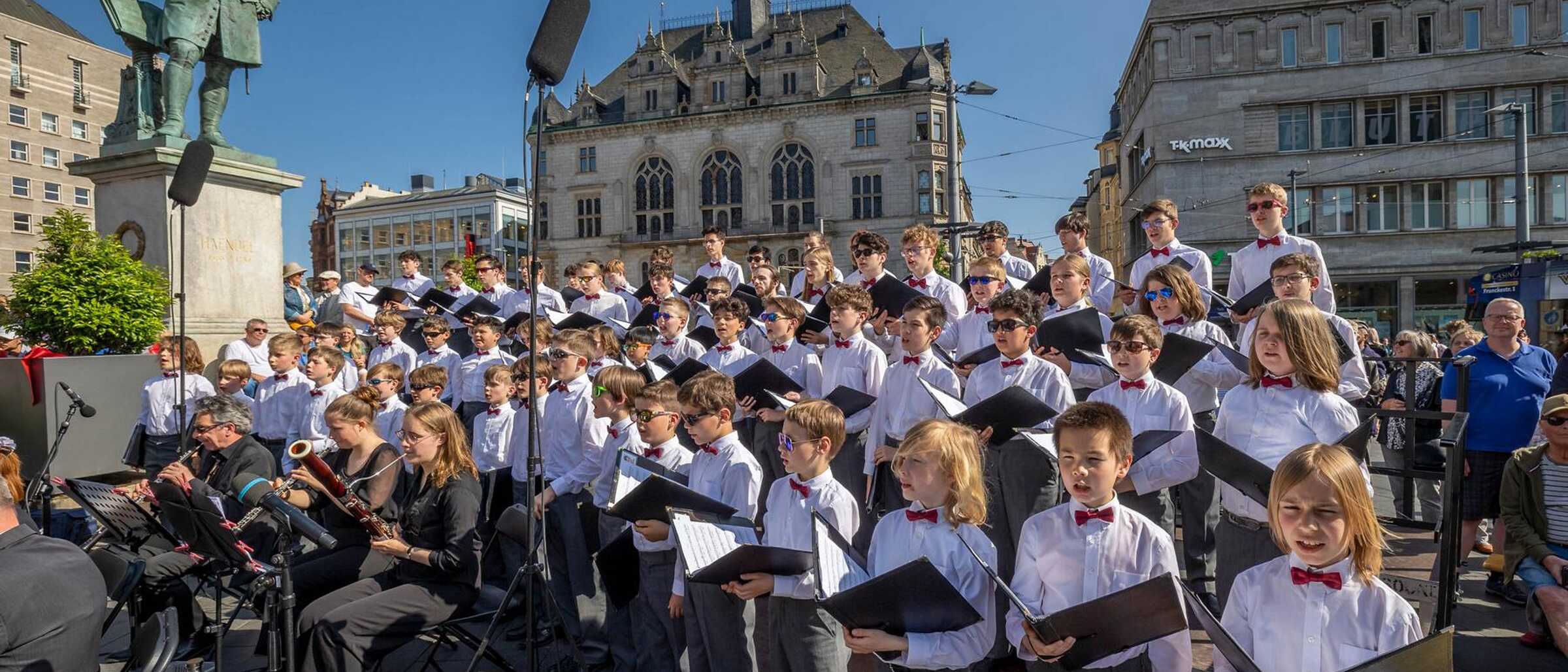 Feierstunde auf dem Marktplatz (Foto: Thomas Ziegler)